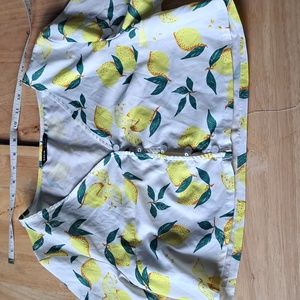Lemon design crop top